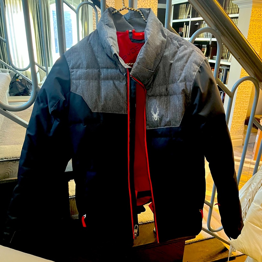 Slightly used spider Jacket great for winter and spring size 16